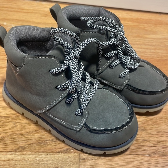 2 pairs Boys Preppy Shoes, Sperry Lanyard TopSiders & faux suede high tops, 8 - Picture 3 of 13